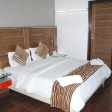 Hotel Metro Continental دلهي الغرفة الصورة