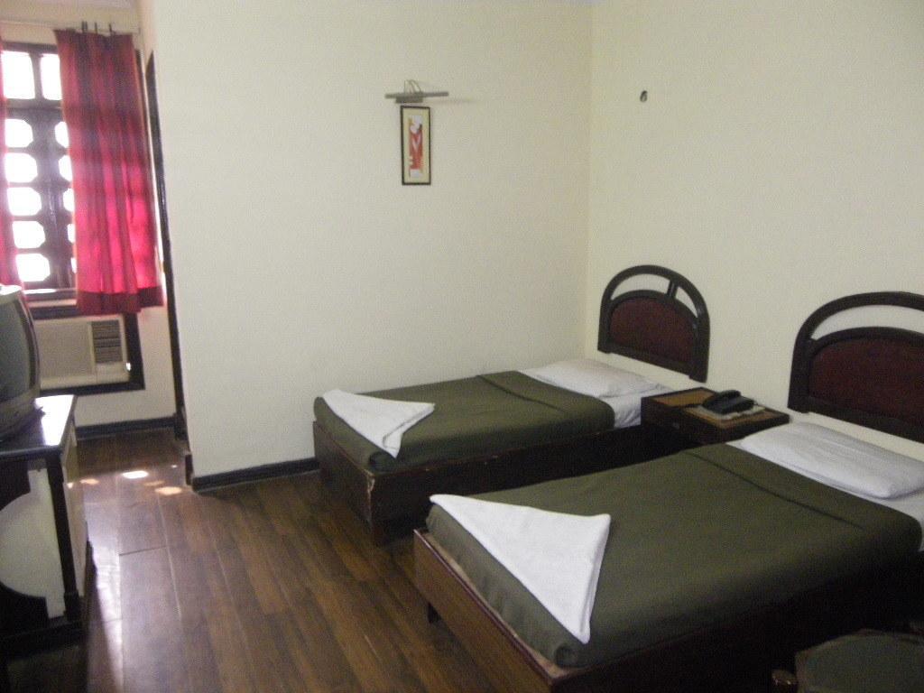 Hotel Metro Continental دلهي الغرفة الصورة