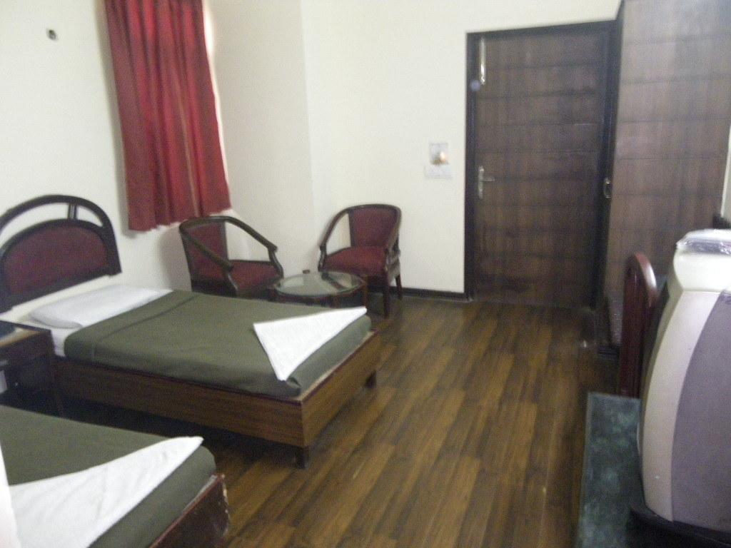 Hotel Metro Continental دلهي الغرفة الصورة